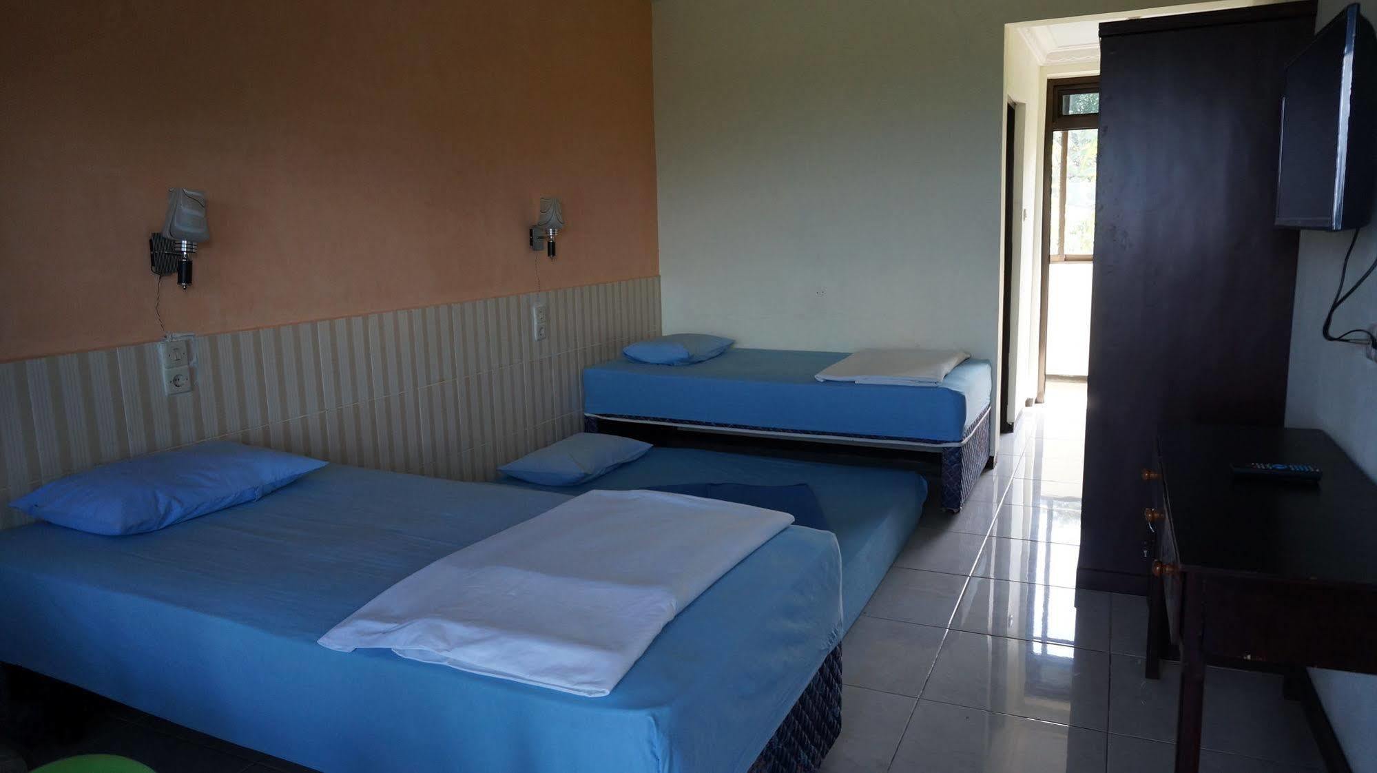 Hotel Surya Indah Batu Malang Extérieur photo