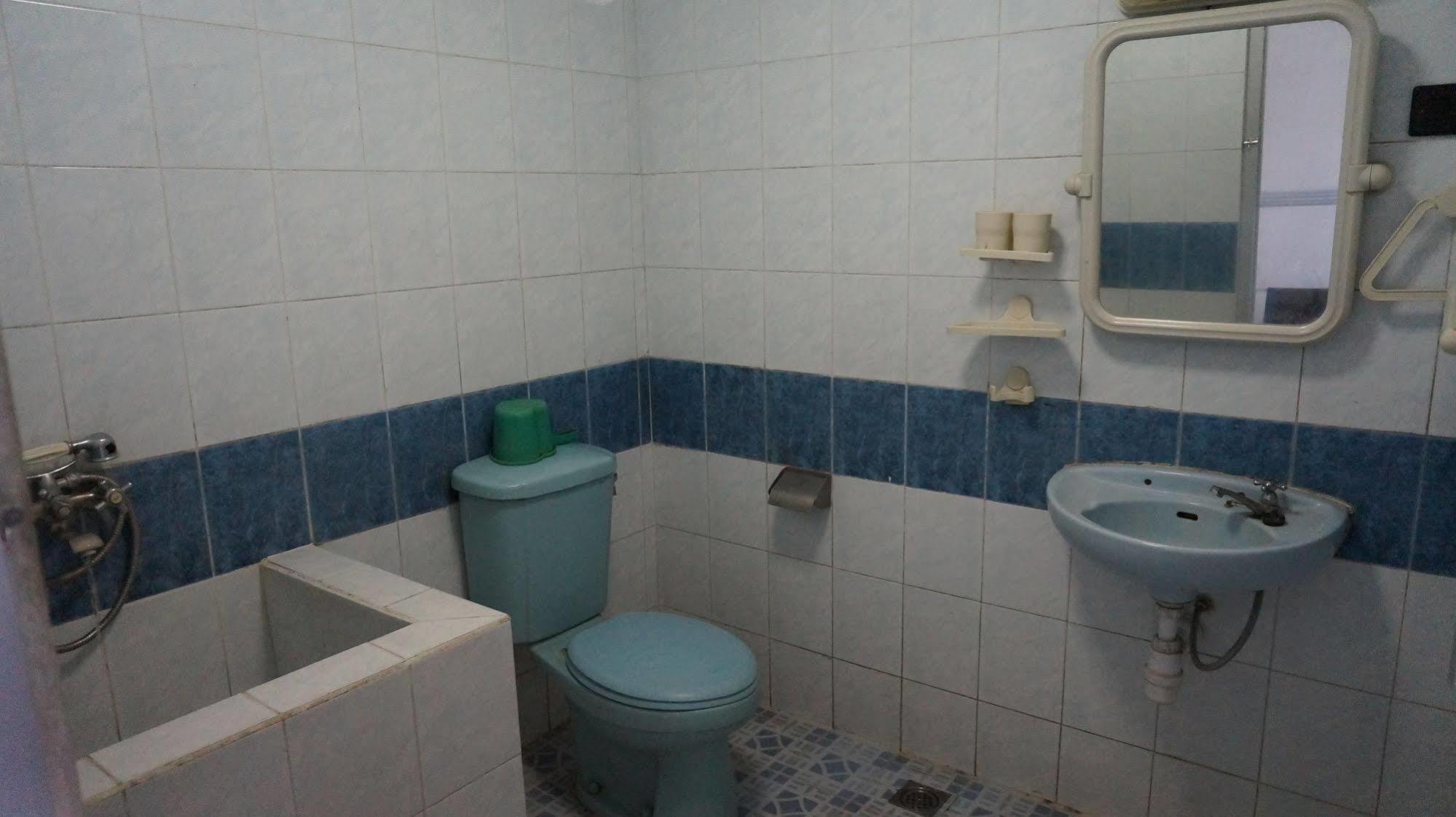 Hotel Surya Indah Batu Malang Extérieur photo